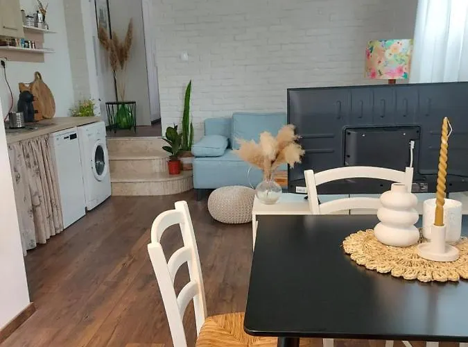 아파트 Apartment46 *